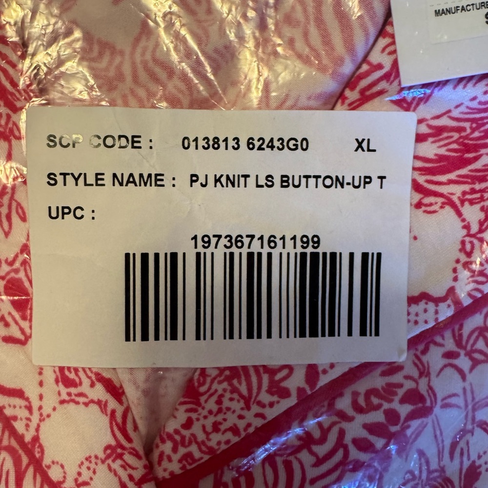 NWT ❤️NEW 2025 PATTERN!❤️
LILLY PULITZER PJ Knit Button Up Top Raspberry Rouge L - Picture 11 of 13